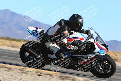 media/Jan-13-2024-SoCal Trackdays (Sat) [[9c032fe5aa]]/Turn 14 Inside (150pm)/